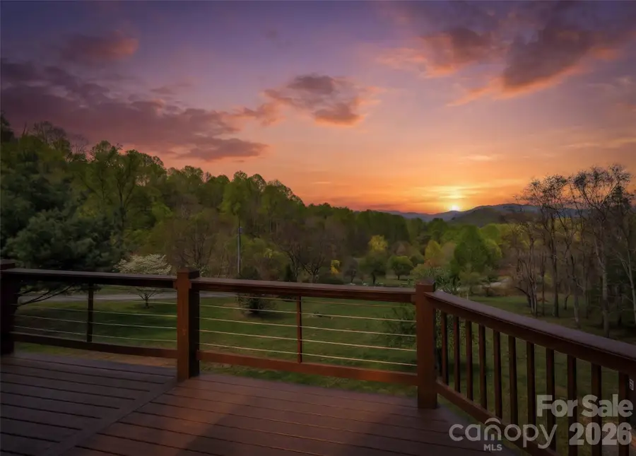 129 Apple Farm Road, Bakersville, NC 28705 - #2