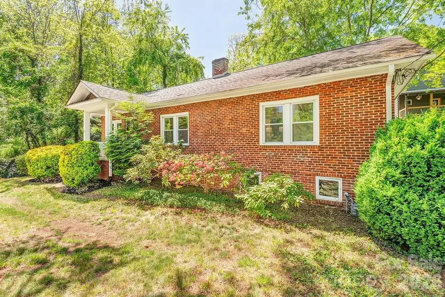 233/231 Fairfax Avenue #A/B, Asheville, NC 28806 - #2