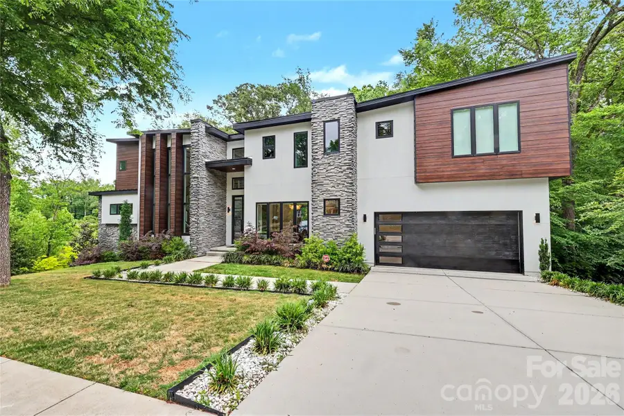 2810 Huntingtowne Farms Lane, Charlotte, NC 28210 - #3