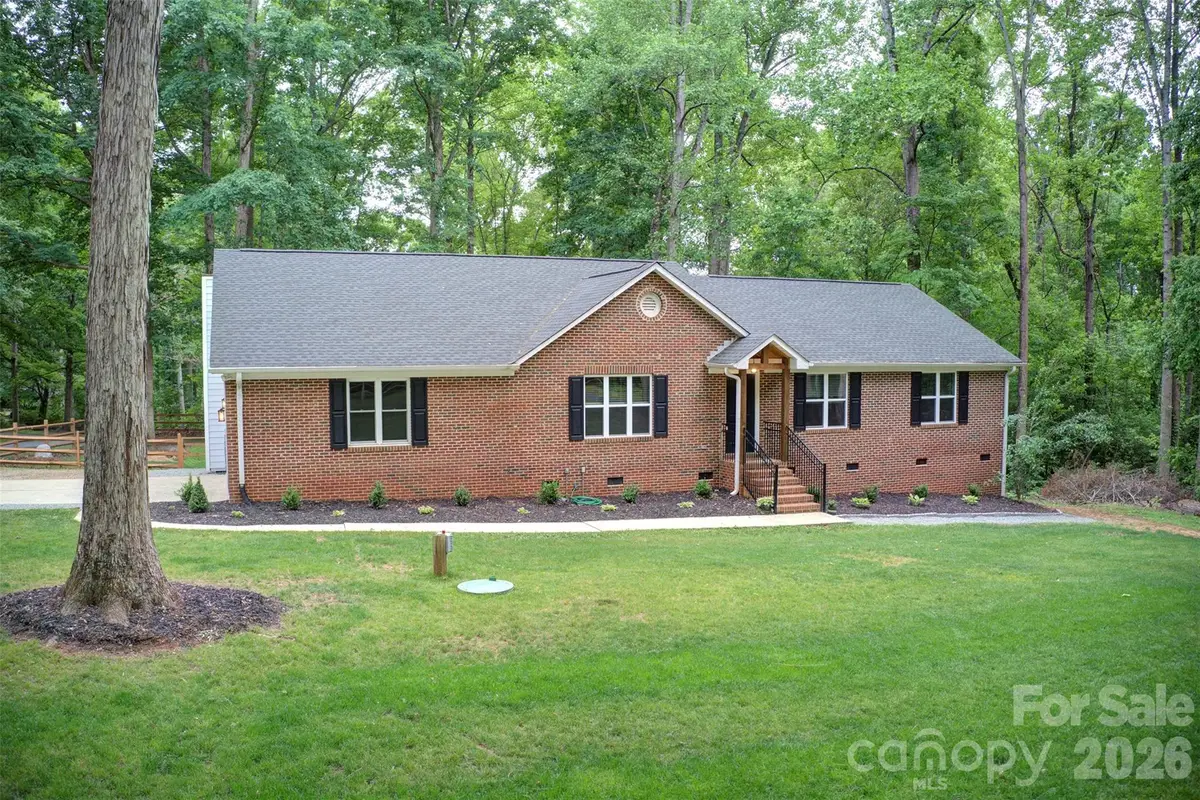 636 Wilderness Trail, Denver, NC 28037 - #1