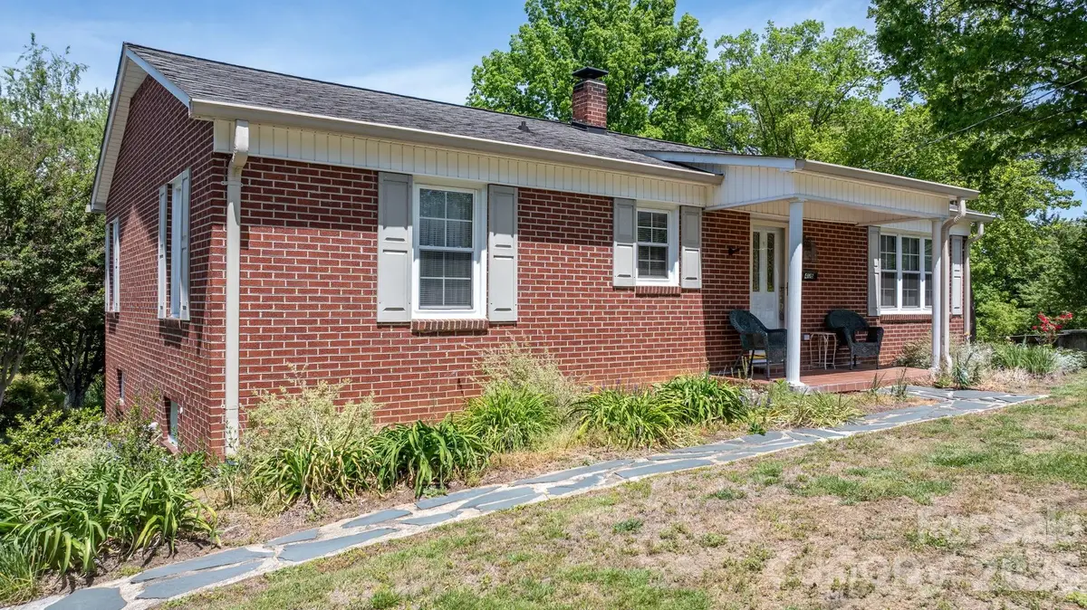 406 Swanson Drive Sw, Lenoir, NC 28645 - #1