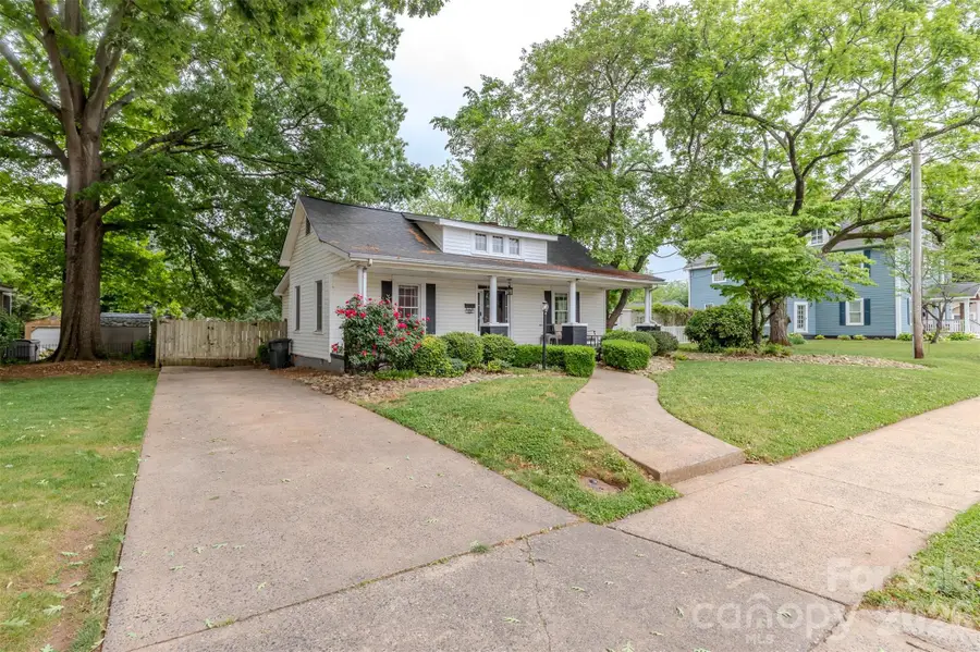 505 W Mountain Street, Kings Mountain, NC 28086 - #3