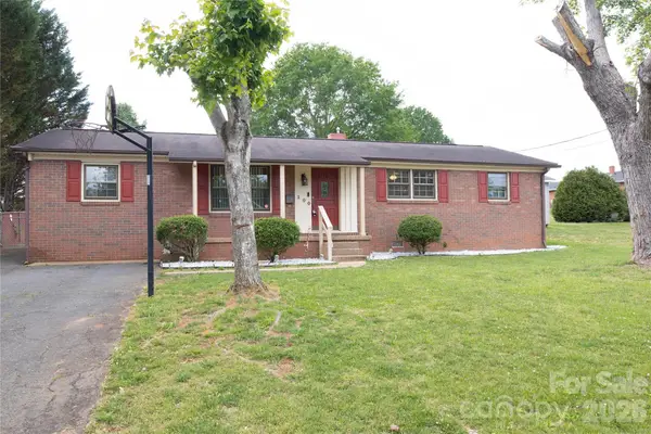 100 Woodward Avenue, Morganton, NC 28655