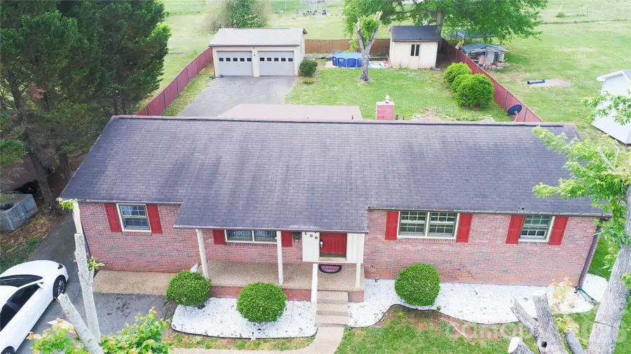 100 Woodward Avenue, Morganton, NC 28655 - #3