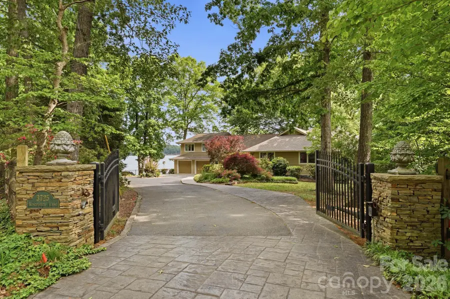 3725 Kingfisher Lane, Terrell, NC 28682 - #3