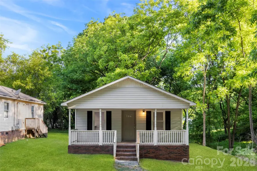 704 W Carolina Avenue, Bessemer City, NC 28016 - #3
