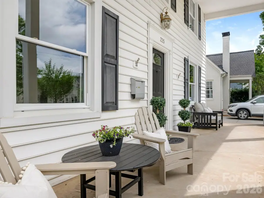 225 Altondale Avenue, Charlotte, NC 28207 - #3