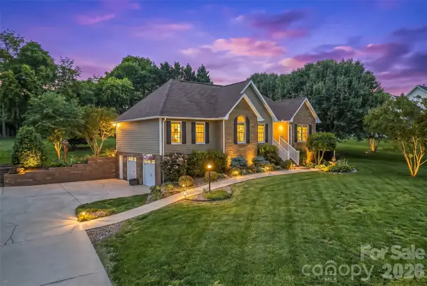 4129 Black Oak Road, Hickory, NC 28602