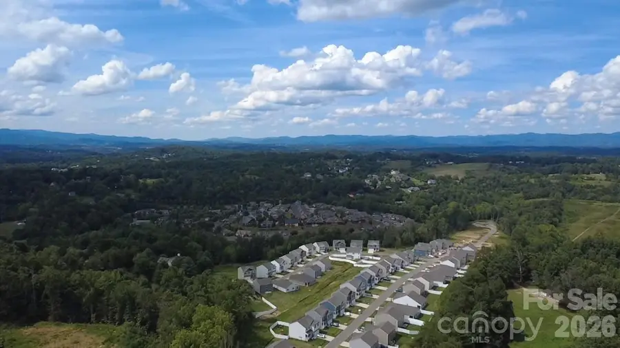 628 Country Oak Drive, Asheville, NC 28804 - #2