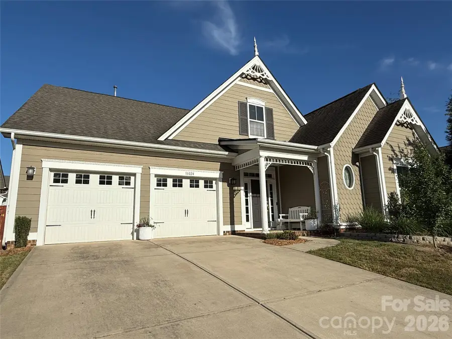 16024 Oxford Glenn Drive, Huntersville, NC 28078 - #3