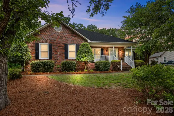 11331 Mendora Drive, Charlotte, NC 28215