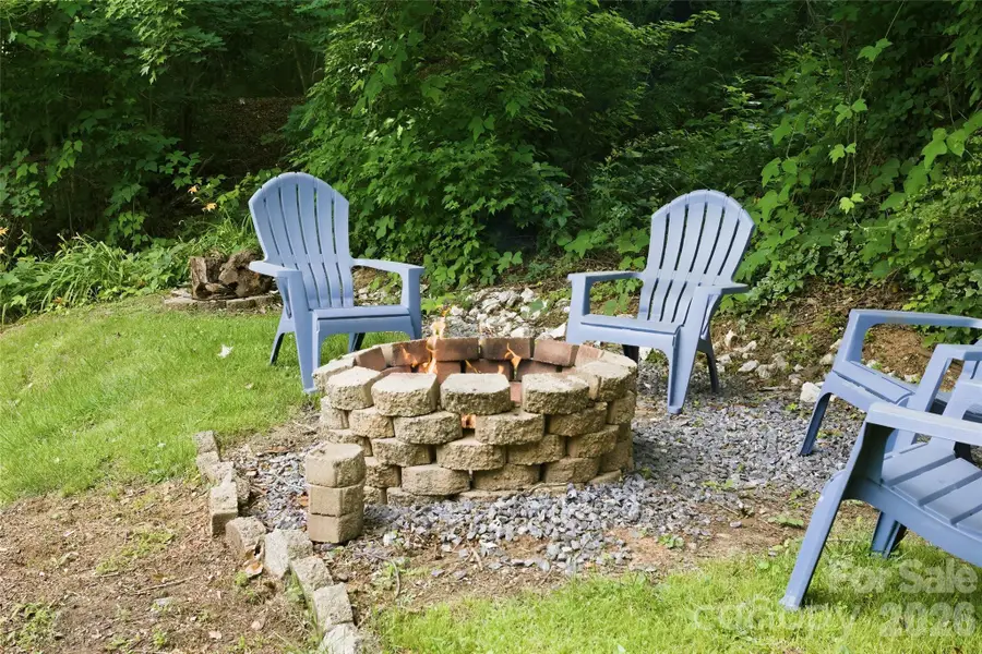 83 E View Street, Marion, NC 28752 - #3