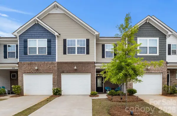 14136 Castle Nook Drive, Charlotte, NC 28273