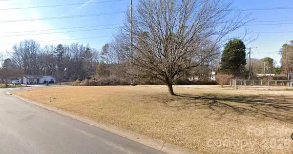 7001 Ravenglass Lane, Mint Hill, NC 28227