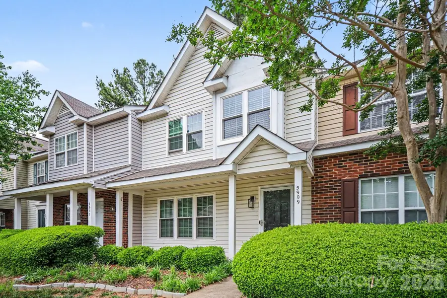 5909 Cougar Lane, Charlotte, NC 28269 - #3