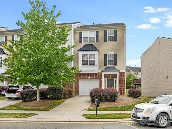 9785 Walkers Glen Drive Nw, Concord, NC 28027