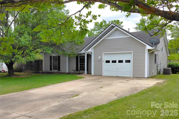 1016 Thorncrest Drive, Fletcher, NC 28732