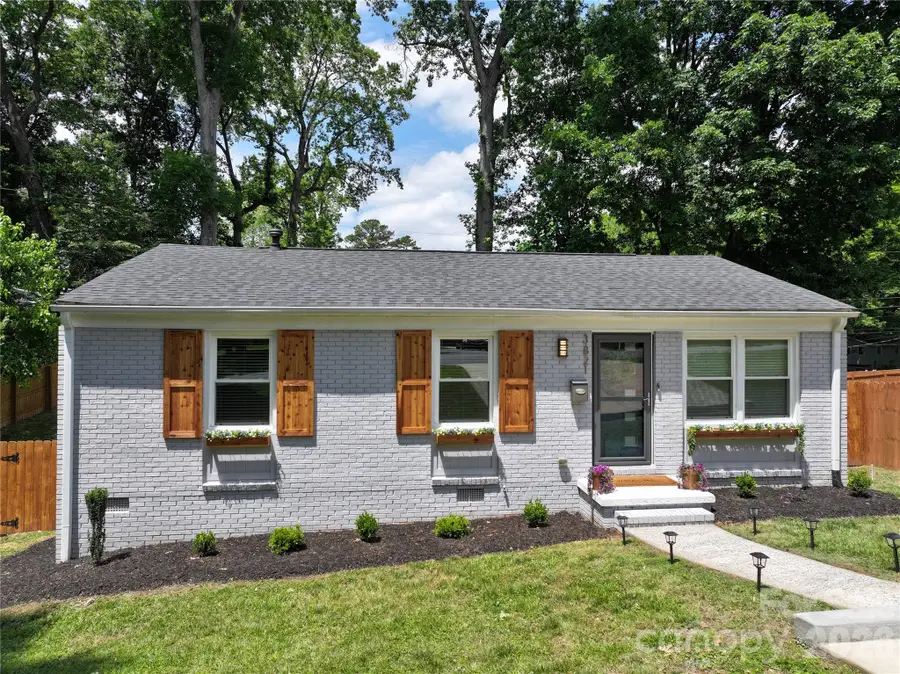 3821 Dunwoody Drive, Charlotte, NC 28215 - #2