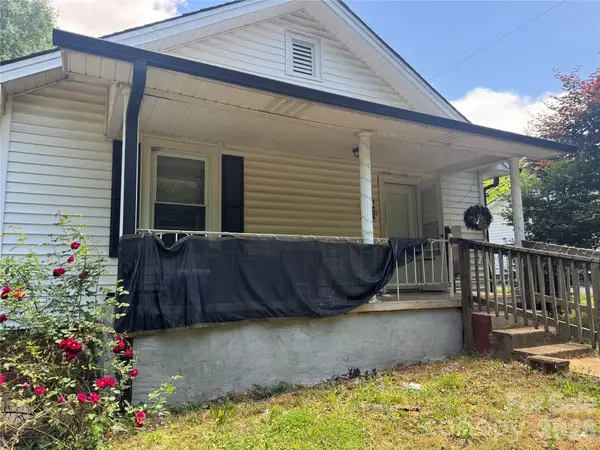 38 Stowe Street, Lowell, NC 28098