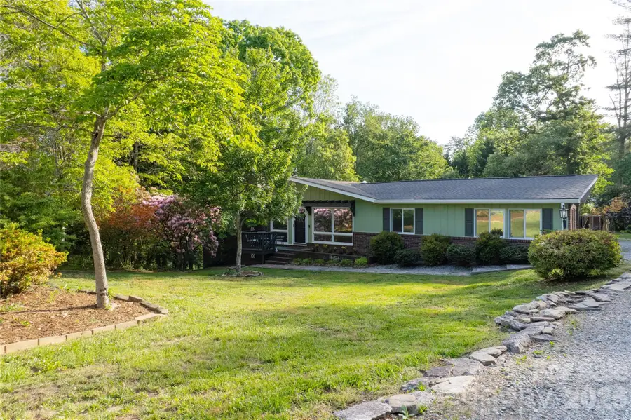 137 E Whisperwood Circle, Hendersonville, NC 28791 - #3