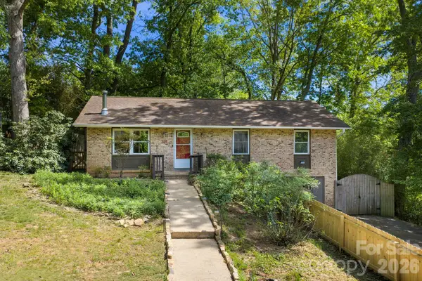 305 Melody Circle, Swannanoa, NC 28778