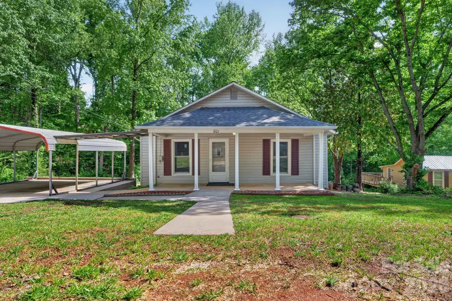 801 Woodlawn Avenue Sw, Valdese, NC 28690 - #2
