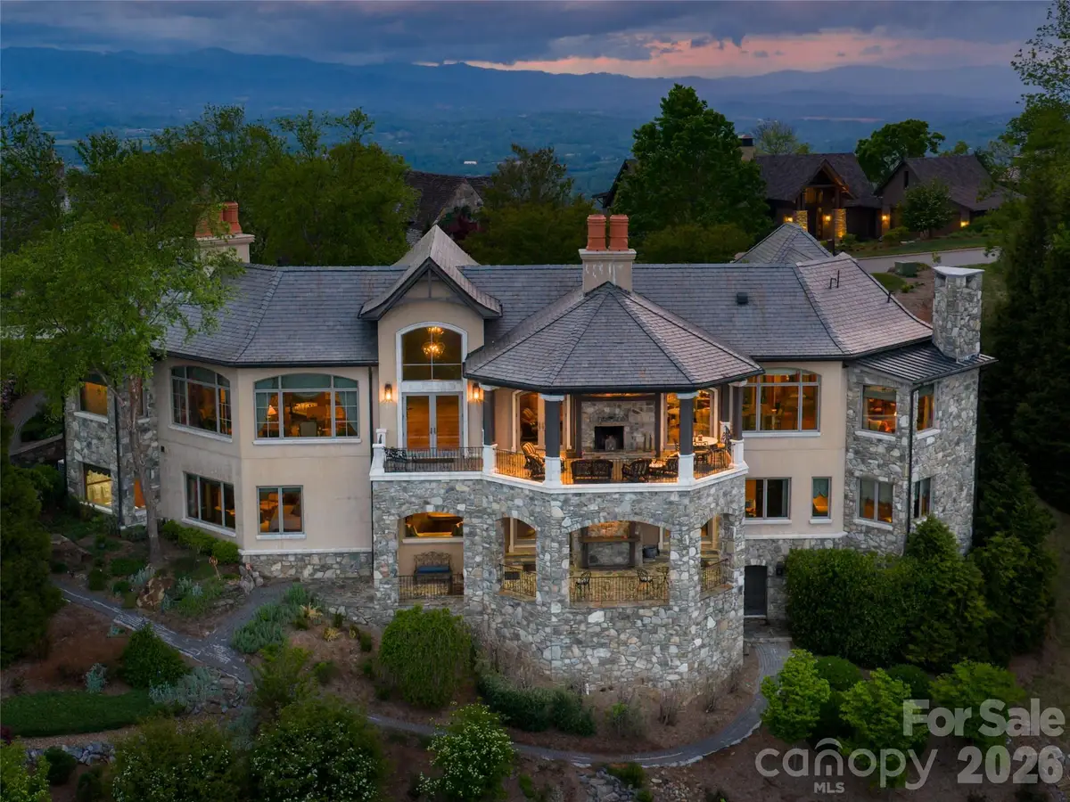 83 Summit Tower Circle, Asheville, NC 28804 - #1
