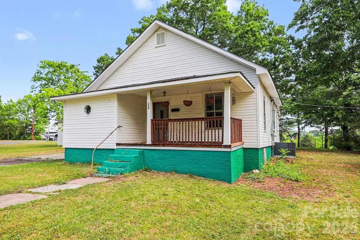 250 Halyburton Street Ne, Concord, NC 28025 - #1