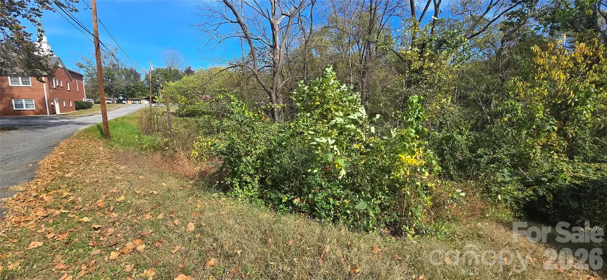 520 Healan Place Nw, Lenoir, NC 28645 - #1