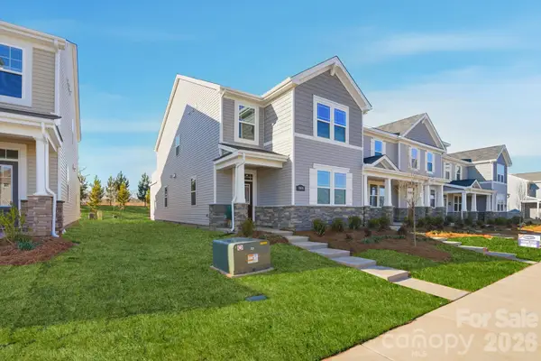 3800 Cheyney Park Drive, Charlotte, NC 28269