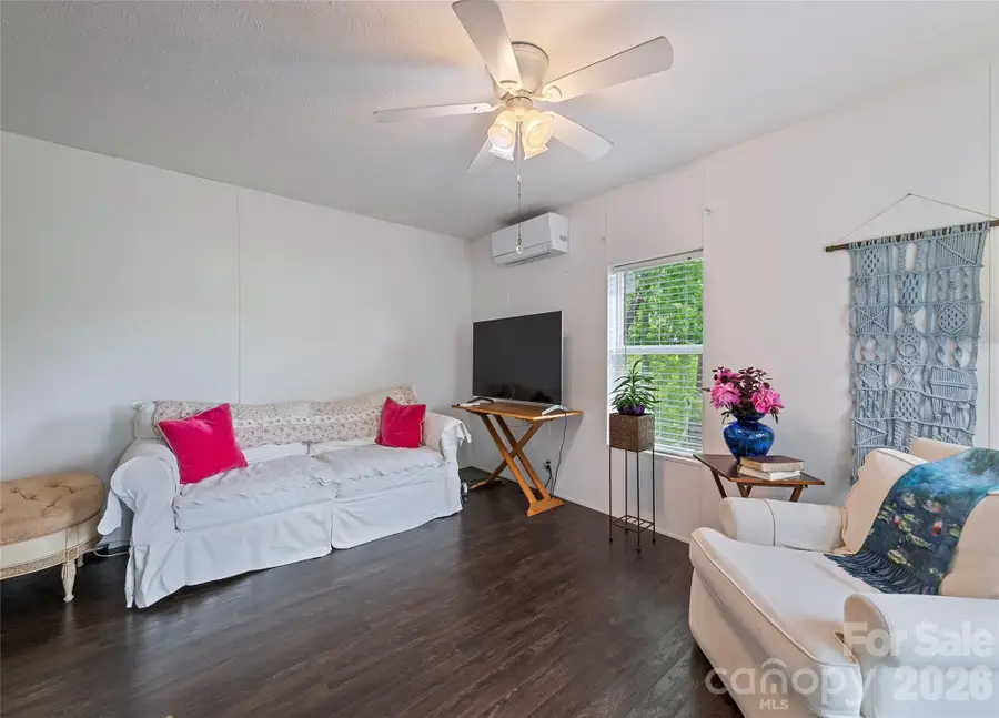 17 King Drive, Leicester, NC 28748 - #3
