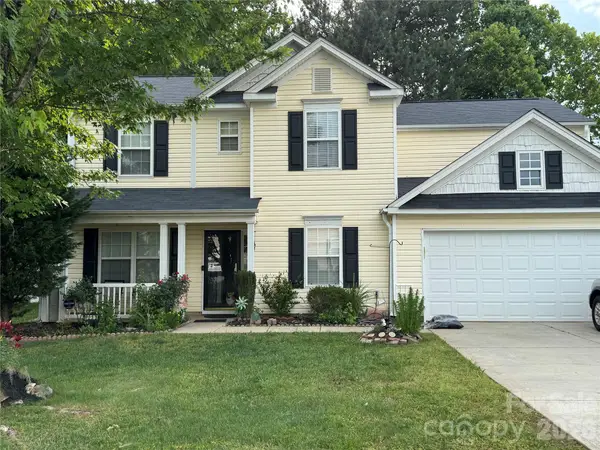 9833 Aventide Lane, Charlotte, NC 28215
