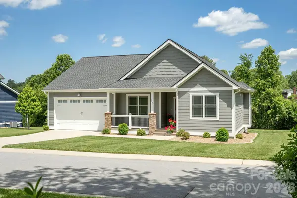 36 Windy Acres Knoll Drive, Hendersonville, NC 28792