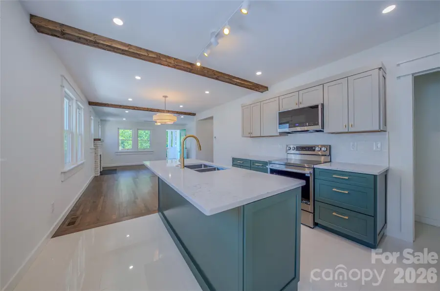 26 Henrietta Street, Asheville, NC 28801 - #3