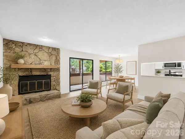 7204 Winery Lane, Charlotte, NC 28227