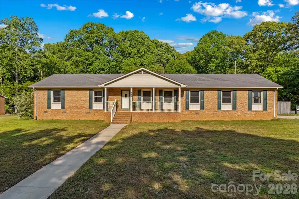 868 Fieldstone Road, Mooresville, NC 28115