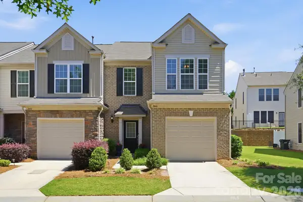 2441 Diplomat Lane, Charlotte, NC 28210