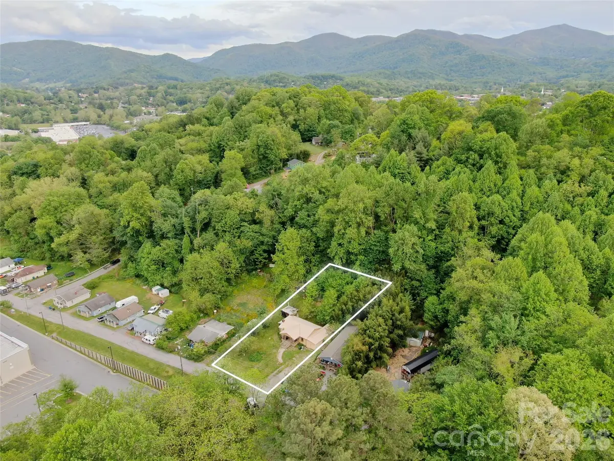 205 Frazier Street, Waynesville, NC 28786 - #1