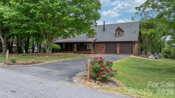 2025 34th Avenue Drive Ne, Hickory, NC 28601