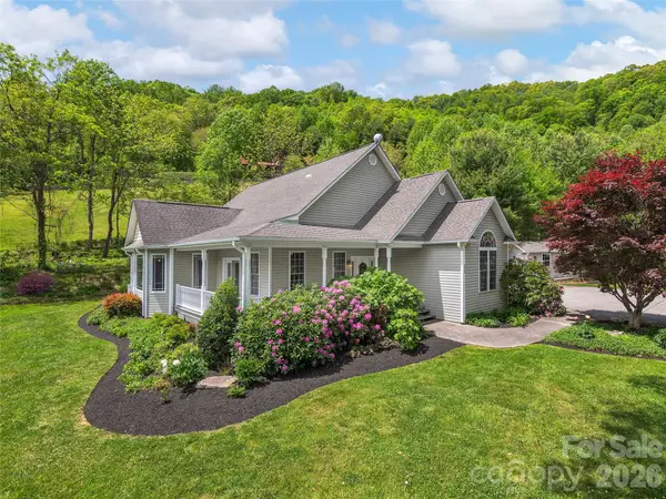 224 Hydrangea Drive, Waynesville, NC 28785