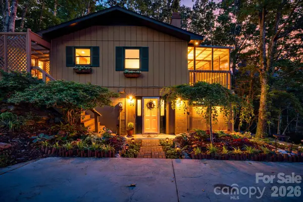 29 Independence Boulevard, Asheville, NC 28805