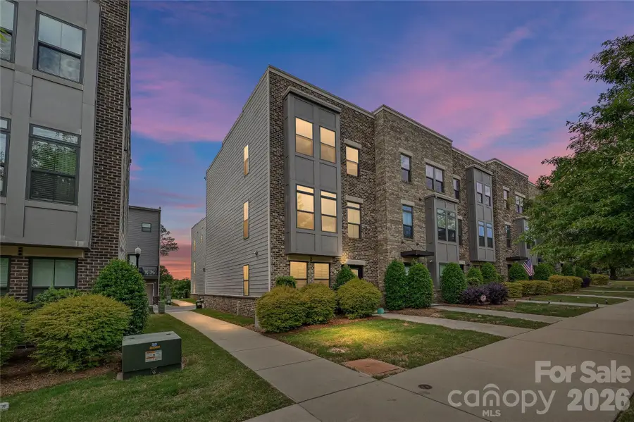 653 Uwharrie River Road, Charlotte, NC 28211 - #2