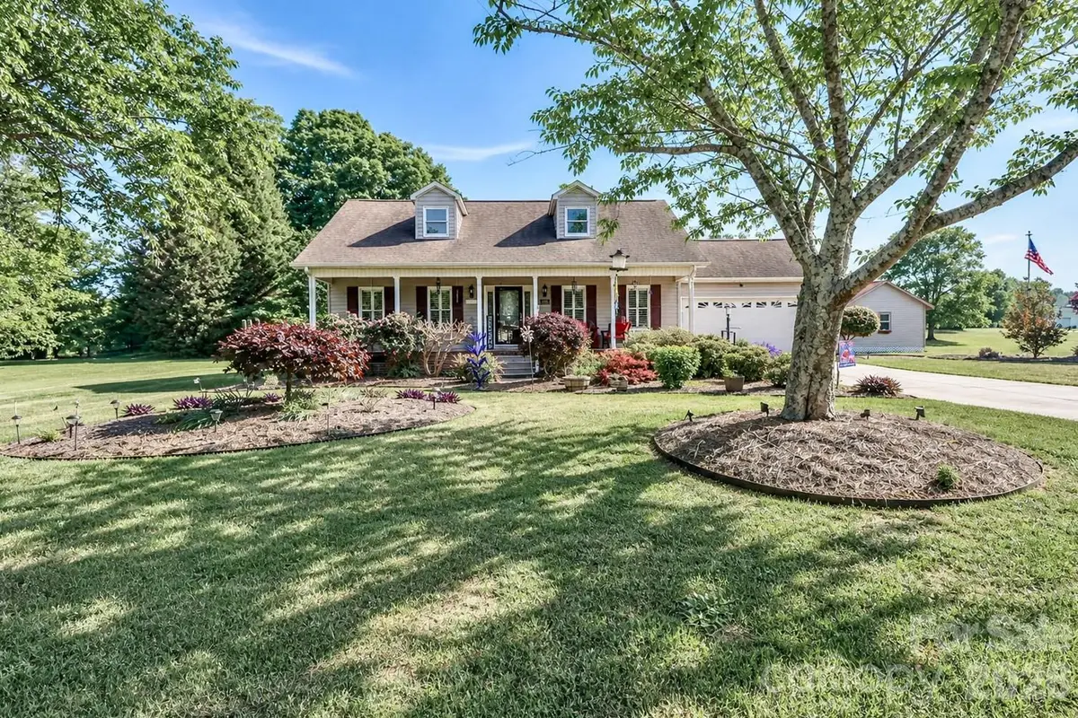 108 Garrison Drive, Statesville, NC 28677 - #1