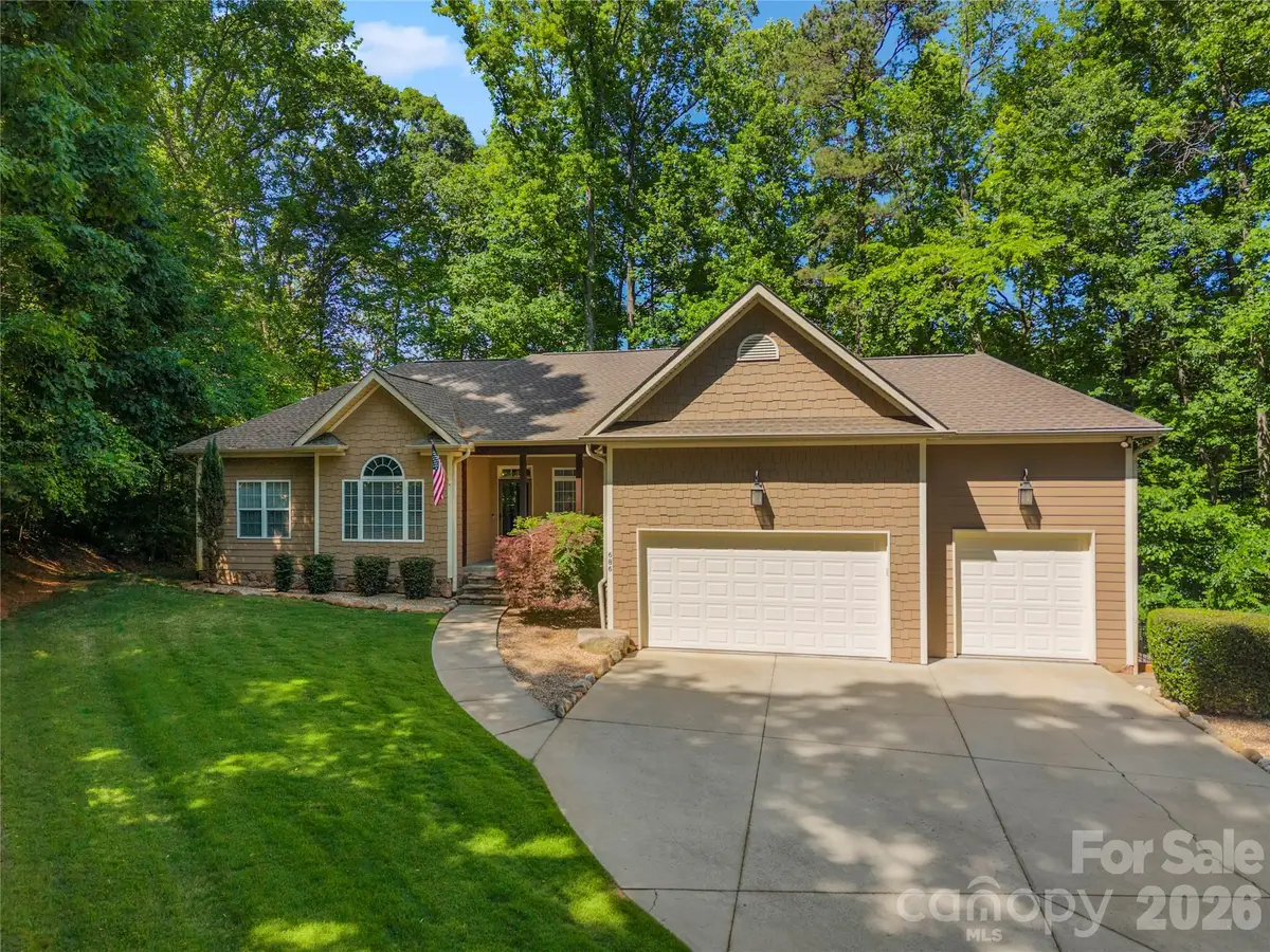 686 White Oaks Road, Mooresville, NC 28115 - #1