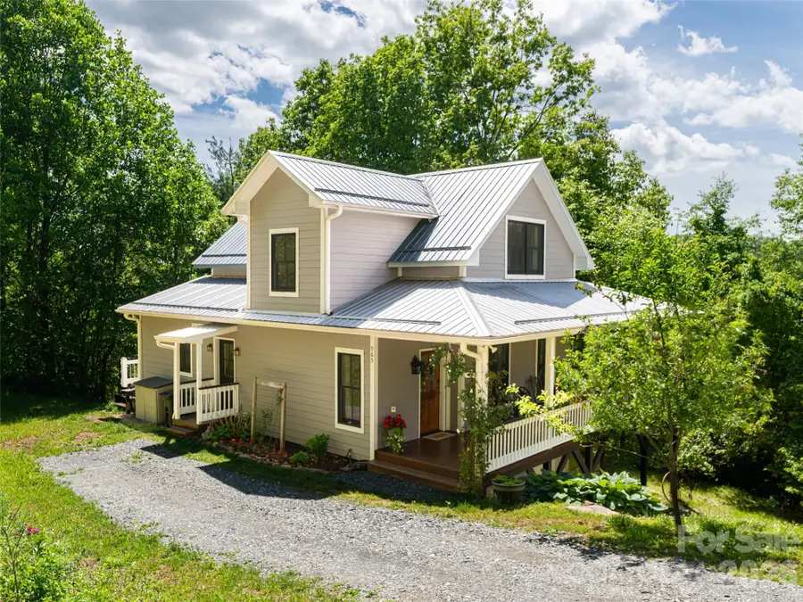 565 Bailey Street, Mars Hill, NC 28754 - #2