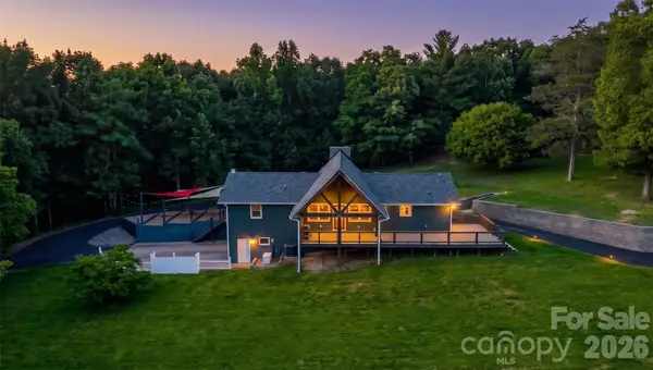 97 Whippoorwill Lane, Fairview, NC 28730