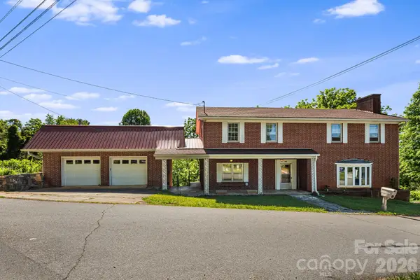284 Chestnut Street, Mars Hill, NC 28754