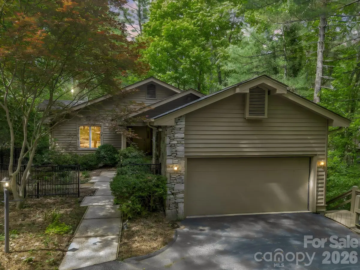 118 Timber Creek Road, Hendersonville, NC 28739 - #1