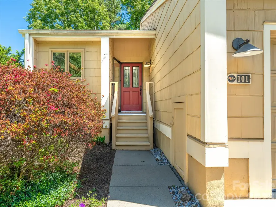 101 Beaver Ridge Road, Asheville, NC 28804 - #3