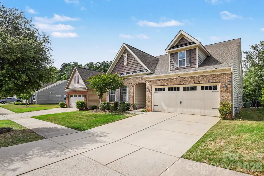 728 Bearcamp Way, Fort Mill, SC 29715 - #3
